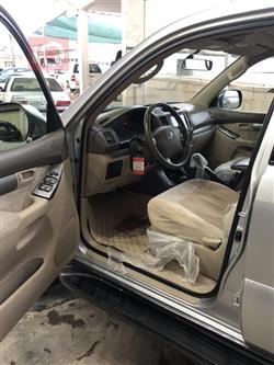 تۆیۆتا لاندكروزر پرادۆ